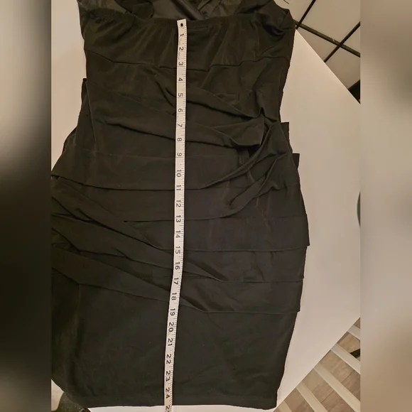 LIKE NEW Valerie Bertinelli Women's Elegant Black Dress ~ Size 10 - Picture 10 of 10